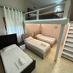 ゲストハウス Anel Vlorë