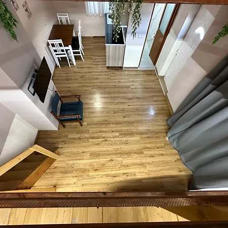Anel 3* Vlorë