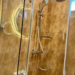 Anel 招待所 3*